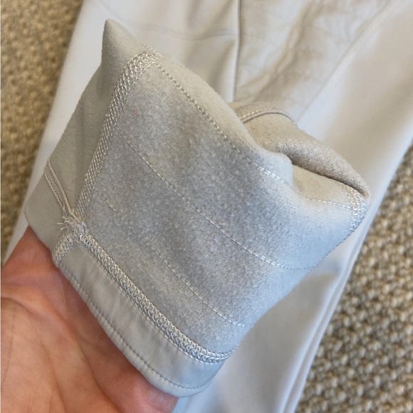 ❌SOLD❌ Athleta Peak Hybrid Fleece tight - Picture 10 of 11